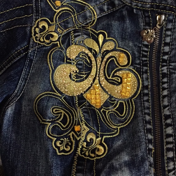 Dereon Jean Jacket - Picture 4 of 11